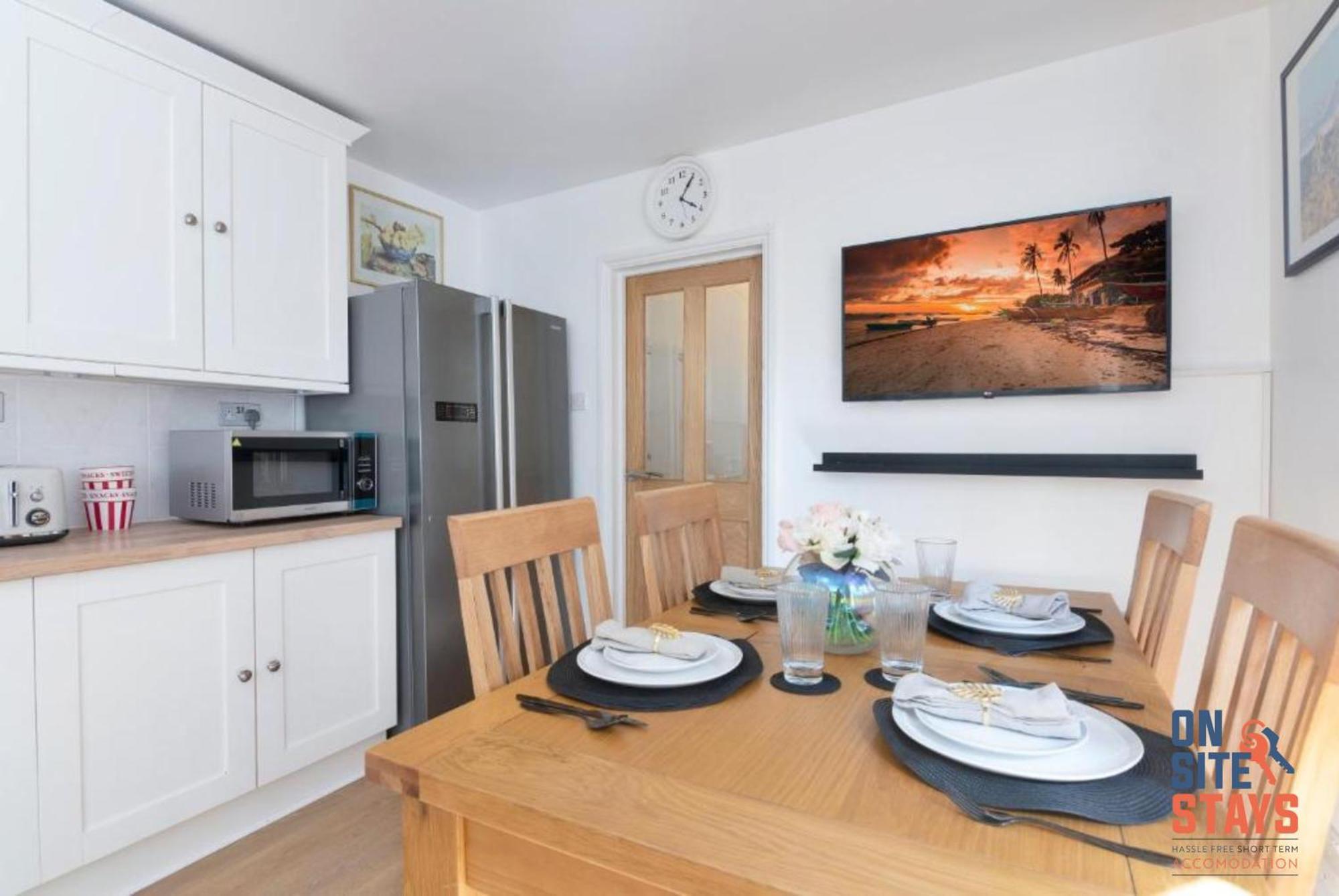 Onsitestays - Tranquil 2 Bedroom Apartment With Large Kitchen, Private Garden Near Wimbledon Station Londyn Zewnętrze zdjęcie